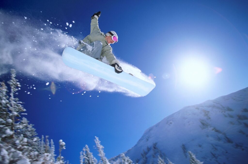 Snowboarder