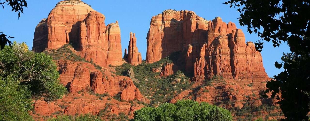 Canyon in Sedona with clear blue sky
