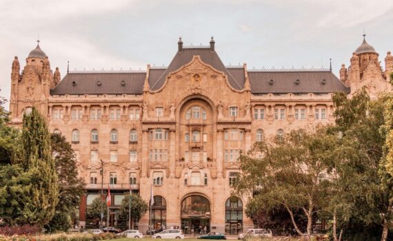 four seasons hotel-gresham palace in budapest