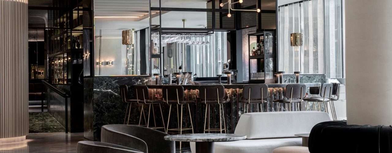 Bar at the Four Seasons in Montreal