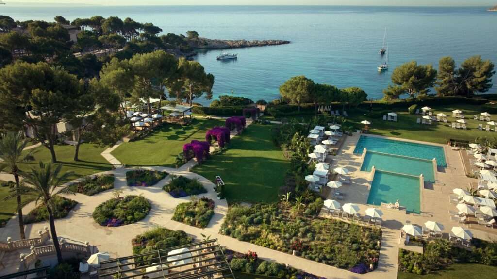 Ariel view. of the St Regis Mardavall Mallorca Resort