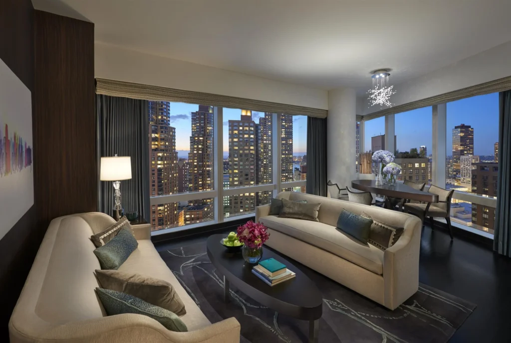 Hudson River View Suite Living Room - Mandarin Oriental New York