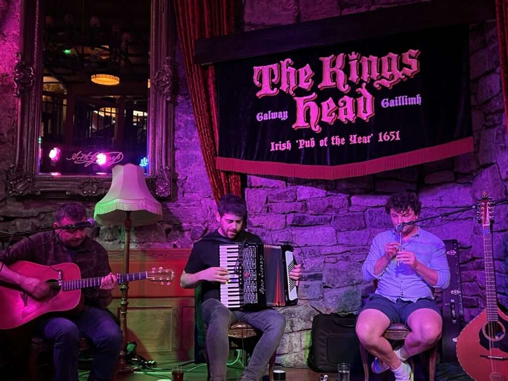 Music at Kings Head Pub in Galway