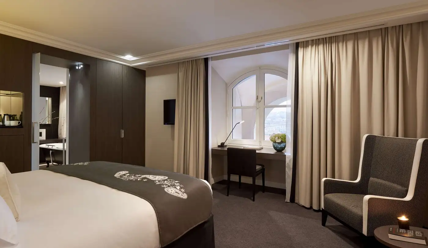 Junior Suite Harbor View Intercontinental Marseille